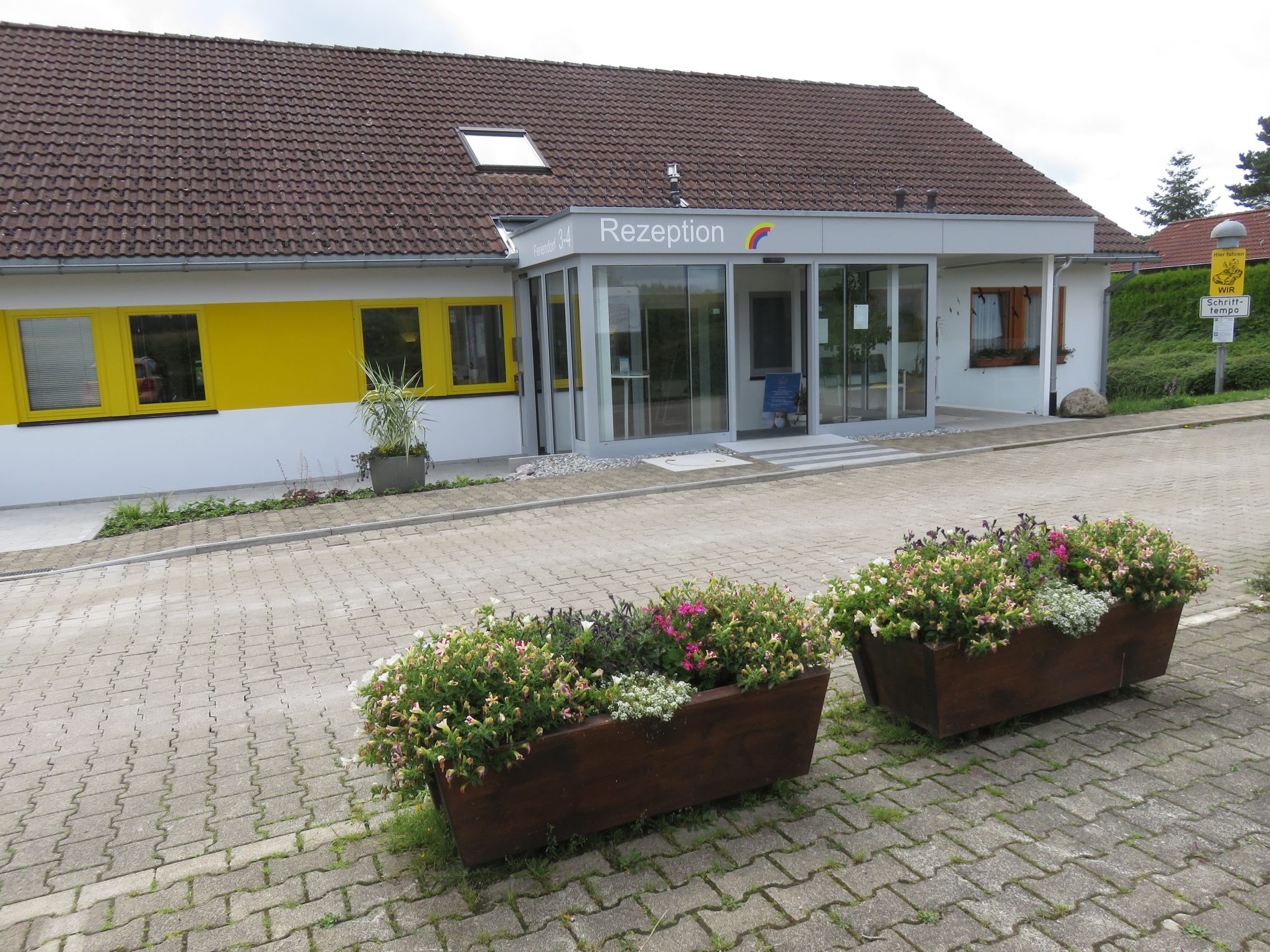 Diaschau Außenansicht der Rezeption