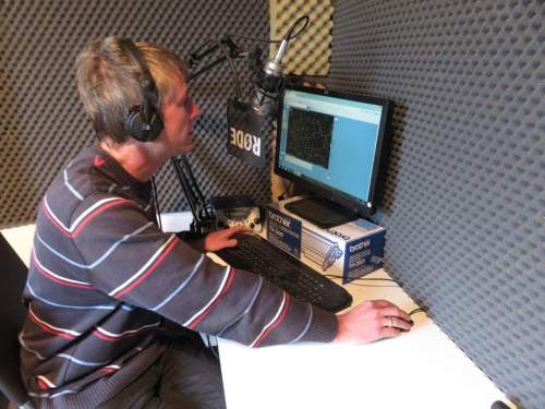 Oliver Klein arbeitet im Wetterstudio1